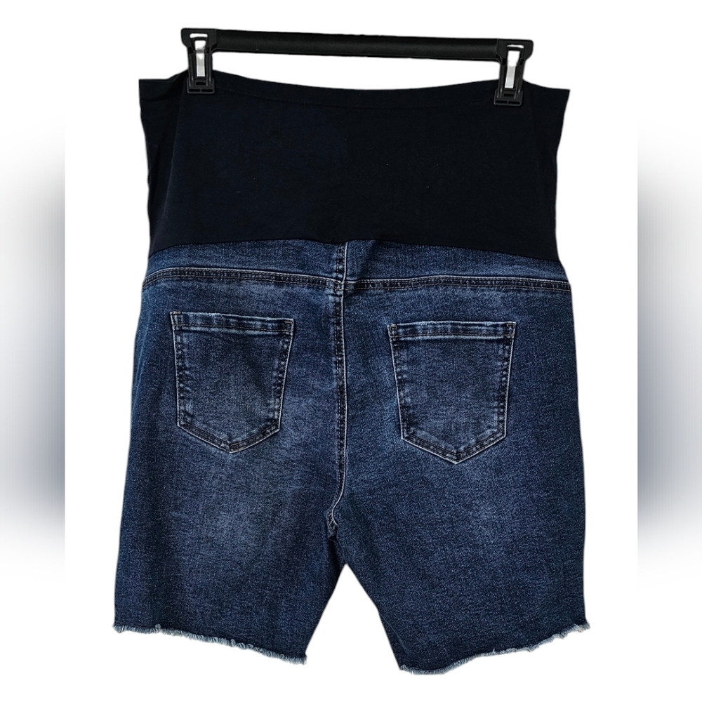 Time & True - Distressed w/ Holes Mid Length Cut-Off Maternity Shorts​​ - Picture 8 of 10